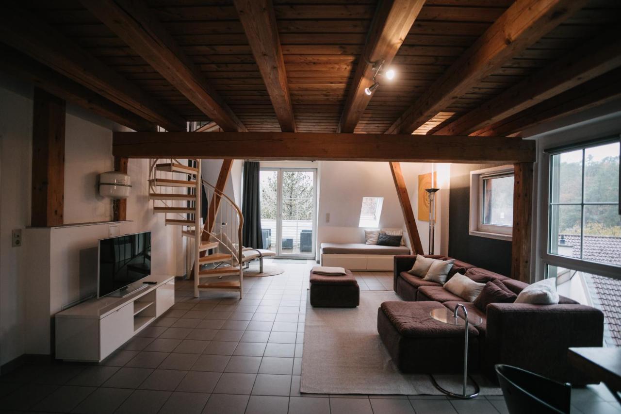 Eigenes Maisonettehaus In Idyllischer Lage Mit Balkon, Nahe Messe, 24H Self-Check In, Gratis Parken 슈바바하 외부 사진