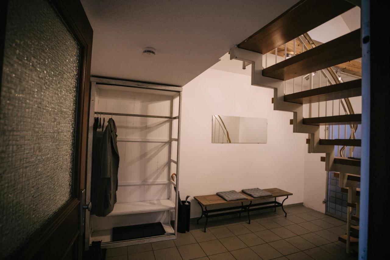 Eigenes Maisonettehaus In Idyllischer Lage Mit Balkon, Nahe Messe, 24H Self-Check In, Gratis Parken 슈바바하 외부 사진