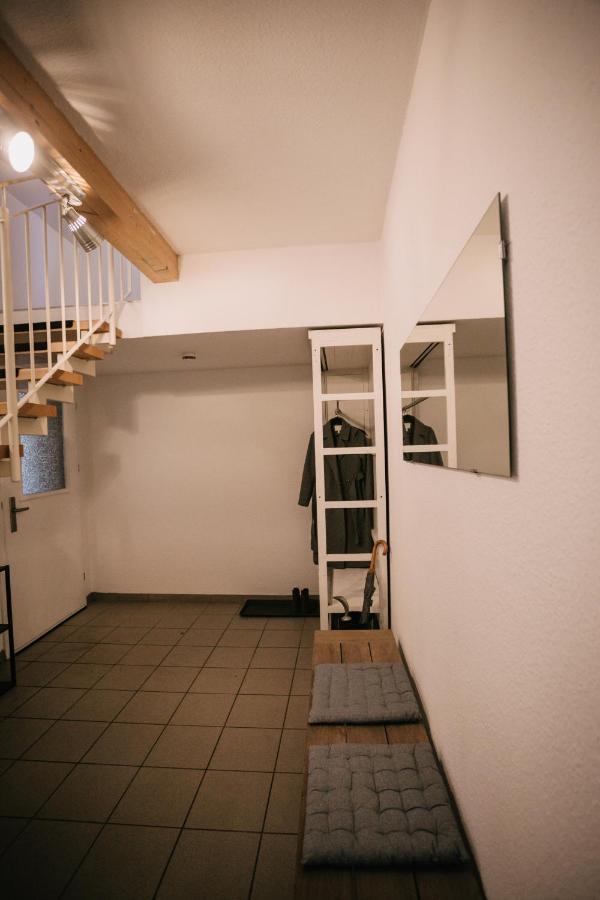 Eigenes Maisonettehaus In Idyllischer Lage Mit Balkon, Nahe Messe, 24H Self-Check In, Gratis Parken 슈바바하 외부 사진