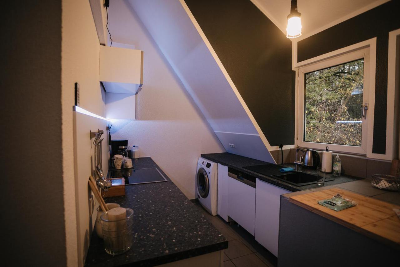 Eigenes Maisonettehaus In Idyllischer Lage Mit Balkon, Nahe Messe, 24H Self-Check In, Gratis Parken 슈바바하 외부 사진