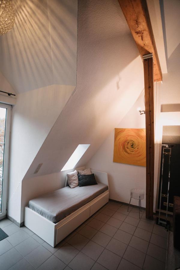 Eigenes Maisonettehaus In Idyllischer Lage Mit Balkon, Nahe Messe, 24H Self-Check In, Gratis Parken 슈바바하 외부 사진